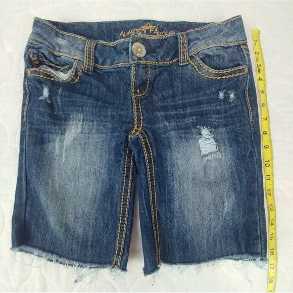 Almost Famous Denim Shorts Size 3 Distressed Blue Almost Famous - Picture 10 of 12